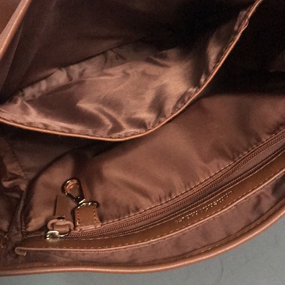 Tommy Bahama Reversible Faux Leather Tote Wristlet - Picture 11 of 16